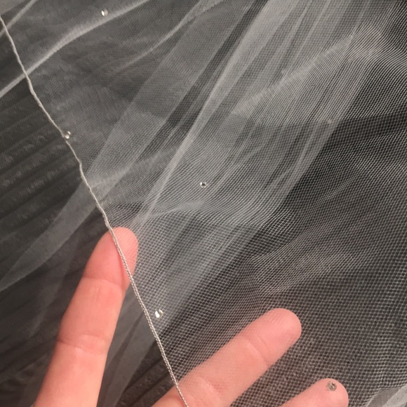 Wedding Veil - Picture 3 of 5